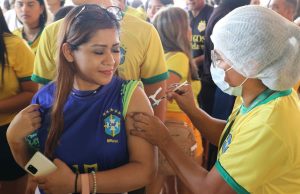 ‘Copa na Arena’: mais de 500 pessoas foram vacinadas contra Covid-19 durante transmissão de jogo da Seleção BrasileiraFVS-RCP foi responsável pela aplicação das vacinas