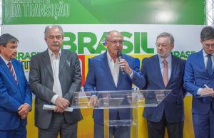 Vice-presidente eleito anuncia mais 61 nomes da equipe de transiçãoGeraldo Alckmin fez o anúncio em coletiva de imprensa