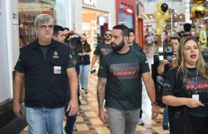 Lojas de shopping é fiscalizada pelo Procon durante Black Friday em ManausLojas e produtos foram vistoriados para comparação de preços