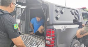 Em Manaus, suspeito de crimes sexuais contra oito mulheres é presoA vítima relatou que sofreu agressões físicas, como socos e uma cotovelada na região da cabeça, após recusar se envolver afetivamente com o indivíduo
