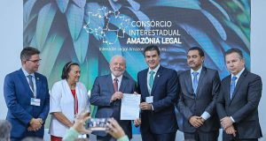 Lula vai propor que a COP30 seja na AmazôniaPresidente eleito recebeu carta dos governadores da região