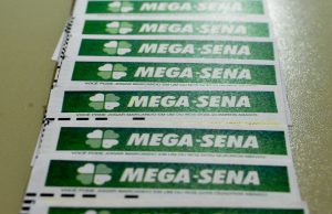 Mega-Sena acumulada sorteia R$ 65 milhões nesta quartaApostas podem ser feitas até 19h em loterias e pela internet