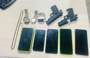 Policia Militar prende dois homens por roubo e receptação na zona norte de ManausNa ocorrência, um adolescente também foi apreendido