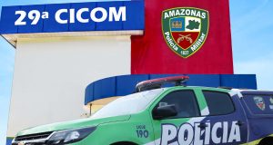 Polícia Militar apreende adolescente e detém homem envolvidos em assalto a ônibusMotorista acionou equipe pelo telefone linha direta da 29ª Cicom e conseguiu frustrar ação criminosa