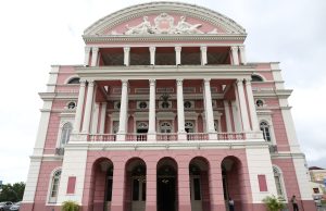 Consulta online do edital para uso gratuito do Teatro Amazonas está disponível no Portal da CulturaSerão disponibilizadas 25 datas para realização de eventos culturais com entrada franca ou preços populares no teatro