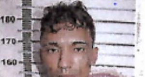 Policia Civil divulga imagem de indivíduo procurado por roubo ocorrido em ônibusCrime ocorreu no dia 4 de novembro deste ano, no bairro Cachoeirinha, zona sul