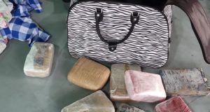 16 tabletes de maconha tipo skunk é apreendida embarcação no Porto de ManausA droga estava escondida nas bagagens e encomendas transportadas por uma embarcação vinda de Tefé