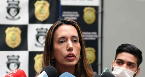 Policia Civil prende homem com pasta base de cocaína, arma de fogo e muniçõesIndivíduo era investigado por distribuir entorpecentes na zona leste de Manaus