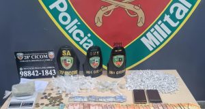 Dupla é presa por tráfico de drogas na zona leste de ManausAção resultou na apreensão de mais de 1kg de oxi e dinheiro oriundo do tráfico de entorpecentes