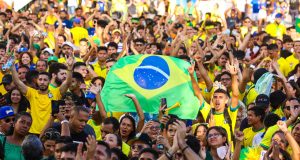 Com vitória da Seleção Brasileira, torcedores fazem festa no ‘Copa na Arena’Placar de 4 a 1 sobre a Coreia do Sul agitou o público amazonense na Arena da Amazônia