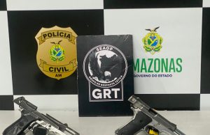 Agentes da SSP-AM apreendem armas de fogo no bairro CrespoA apreensão ocorreu após denúncias