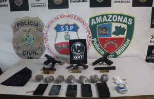 Em Iranduba é desarticulada quadrilha com suspeita de tráfico de drogas, homicídios e roubosDois homens foram presos, um deles possuía seis mandados de prisão em aberto