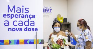 Mais de 400 mil pessoas já tomaram a quarta dose da vacina contra a Covid-19 em ManausForam aplicadas 400.169 quartas doses na capital