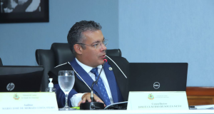 Conselheiro do TCE-AM suspende pregão da Prefeitura de Manaus