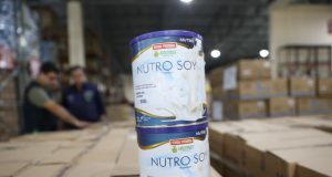 Amazonas envia insumo de ajuda humanitária para Yanomamis em Roraima16 mil latas de fórmula nutricional foram enviadas e uma nova remessa será encaminhada nos próximos dias