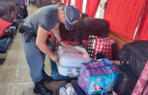 Fronteira Mais Segura – Agentes apreendem 19 kg de entorpecentes em Santo Antônio do IçáApreensão foi realizada durante abordagem à embarcação, uma mulher foi presa por tráfico de drogas