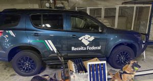 Cães da Receita Federal encontram 53 kg de maconha no Aeroporto