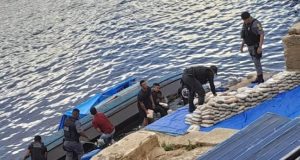 VENTO POLICIAL – Mais de 200 kg de drogas são encontrados em lancha após ventania no AM