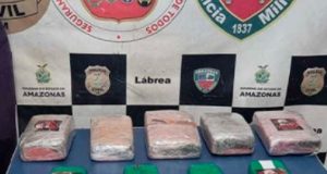 Cerca de 15 kg de drogas são apreendidas no porto de Lábrea