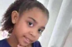 Bala perdida mata menina de 10 anos um dia antes do seu aniversário