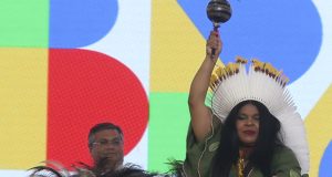 Sônia Guajajara diz que povos indígenas vivem crise humanitáriaDeputada federal eleita assume inédito Ministério dos Povos Indígenas