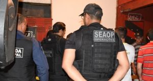 CIF encerra festa e interdita dois bares em ManausLocais estavam sem autorização necessária para funcionamento