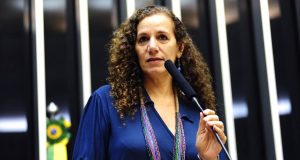 Projeto que determina proteção à mulher que denuncia violência é aprovado na CâmaraProposta segue para sanção da Presidência