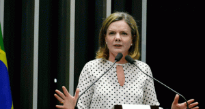 Presidente do PT é criticada por barrar nomeações em cargos do governo.Gleisi Hoffmann cria desconforto com partidos que fazem parte d base petista