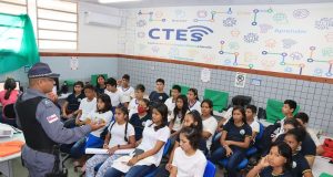 Prefeitura de Manaus realiza ‘1ª Oficina de Prevenção às Drogas’ nas escolas municipaisAs oficinas têm o papel de orientar e conscientizar os jovens sobre o mal causado pelo uso de drogas