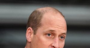 O príncipe William diz que a princesa Diana ficaria desapontada com a falta de progresso por ações aos sem-tetoDeclaração foi feita durante um vídeo gravado em apelo por ações de caridade