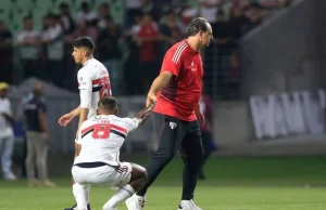 Água Santa elimina São Paulo nos pênaltis no Campeonato PaulistaSem gols no tempo regular, jogo é decidido nos pênaltis.
