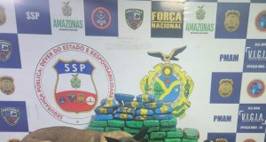 Base Arpão: Agentes apreendem 67 quilos de entorpecentes durante abordagem à embarcaçãoDroga foi farejada pelo cão policial da CIPCães.