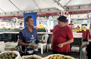 Feira da ADS no bairro Dom Pedro comercializou mais de 115 toneladas de alimentos regionais em três mesesMais de 30 itens regionais são disponibilizados aos consumidores, semanalmente. Feira da ADS no bairro Dom Pedro comercializou mais de 115 toneladas de alimentos regionais em três meses