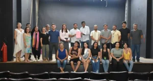 Secretaria de Cultura e Economia Criativa entrega as chaves do teatro Américo Alvarez para UEAO espaço, transferido integralmente, será utilizado para a realização de atividades dos cursos de Dança, Teatro e Música.
