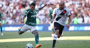 Palmeiras e Vasco empatam em jogo emocionante no Maracanã pelo BrasileirãoO time carioca chegou a abrir 2 a 0 no placar, mas Alviverde correu atrás e conseguiu o empate.