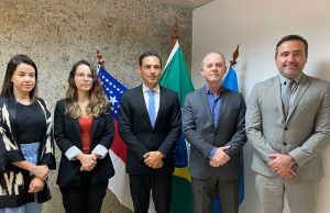 SSP-AM recebe apoio da PF-AM no combate a crimes e prevenção no âmbito escolarDurante o encontro, o secretário da SSP-AM apresentou o trabalho realizado no Estado pelas Forças de Segurança.