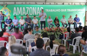 Wilson Lima entrega Ramal das Flores pavimentado e melhora escoamento da produçãoLocalizado no entorno da rodovia BR-174, ramal recuperado beneficia, principalmente, produtores de flores tropicais.