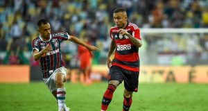 Flamengo e Fluminense empatam em clássico na Copa do BrasilO Flamengo contrariou as expectativas criadas de um Fluminense vitorioso. Flamengo e Fluminense empatam em clássico na Copa do Brasil