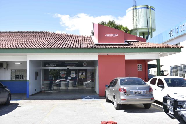Polícia Civil prende estelionatária investigada por aplicar diversos golpes em Manaus