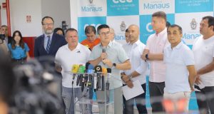 Prefeitura anuncia novo valor da tarifa do ônibus e garante aumento salarial aos trabalhadores do setorA tarifa do transporte coletivo da capital passa a ser de R$ 4,50, a partir do domingo. Prefeitura anuncia novo valor da tarifa do ônibus e garante aumento salarial aos trabalhadores do setor