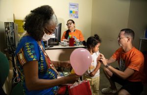 ‘Dia D’ de multivacinação infantil movimenta a cidade com 229 pontos de atendimentoA Prefeitura de Manaus abriu o “Dia D” da campanha nacional de multivacinação, às 8h deste sábado, 20/5, com a oferta de todas as vacinas do calendário básico para crianças e adolescentes de até 14 anos de idade. ‘Dia D’ de multivacinação infantil movimenta a cidade com 229 pontos de atendimento