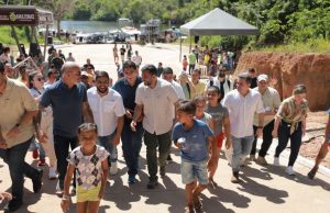 Em Parintins, governador Wilson Lima entrega Complexo da Serra da Valéria como novo atrativo turísticoAlém dos visitantes que chegam para o 56º Festival Folclórico de Parintins, o atrativo irá atender os turistas de cruzeiros estrangeiros. Em Parintins, governador Wilson Lima entrega Complexo da Serra da Valéria como novo atrativo turístico