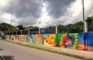 Parintins está mais instagramável e pronta para receber os visitantes para o 56º Festival Folclórico de ParintinsArtistas e suas obras ocupam toda a cidade, proporcionando um roteiro de artes que inspira os parintinenses e encanta os visitantes. Parintins está mais instagramável e pronta para receber os visitantes para o 56º Festival Folclórico de Parintins