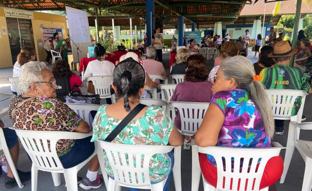 Prevenção a HIV e Infecções Sexualmente Transmissíveis em idosos é tema de palestra no Parque do Idoso em Manaus