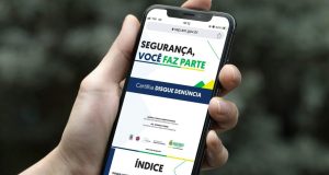 SSP-AM lança cartilha para orientar processo de denúncias no disque 181Cartilha está disponível no site da SSP-AM para acesso da população. SSP-AM lança cartilha para orientar processo de denúncias no disque 181