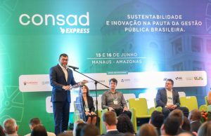 Wilson Lima destaca economia de mais de R$ 21 milhões em três anos com digitalização de processos do EstadoBalanço foi apresentado pelo governador na abertura do Consad Express Manaus, que reúne secretários estaduais de Administração de todo o país. Wilson Lima destaca economia de mais de R$ 21 milhões em três anos com digitalização de processos do Estado