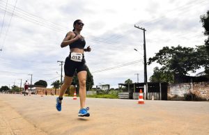 AirãoMan: turismo esportivo movimenta o município de Novo AirãoA terceira edição do evento de triathlon ocorre nos dias 5 e 6 de agosto, no cenário do reality show No Limite, e os participantes podem ter descontos para turistar pelo município. AirãoMan: turismo esportivo movimenta o município de Novo Airão