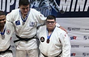 Atleta amazonense é medalha de bronze na Copa Minas de JudôVictor Maximus é membro do Projeto Amazonas nas Olimpíadas de Paris 2024. Atleta amazonense é medalha de bronze na Copa Minas de Judô