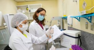 Estudo avalia ferramenta inovadora para a prevenção do câncer de colo de útero no AmazonasUm estudo de doutorado realizado no Amazonas demonstra que ferramentas inovadoras podem ser aliadas na prevenção do câncer do colo do útero. Estudo avalia ferramenta inovadora para a prevenção do câncer de colo de útero no Amazonas