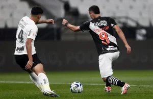 Mesmo sem torcida, Corinthians vence o Vasco por 3×1A partida não teve a torcida do Timão porque o time foi punido devido a gritos homofóbicos dos torcedores no clássico contra o São Paulo. Mesmo sem torcida, Corinthians vence o Vasco por 3x1